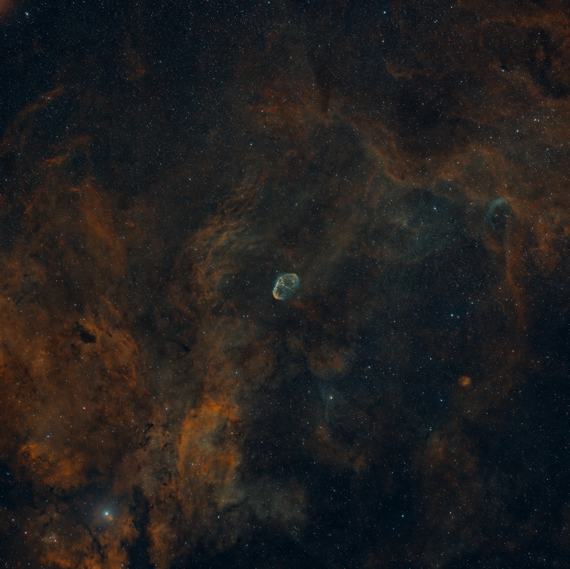 The Crescent Moon Nebula NGC 6888 is a peculiar emission nebula